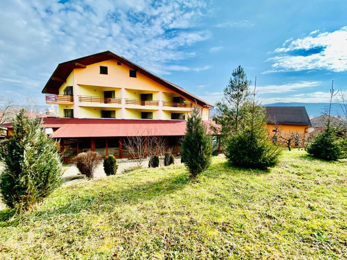 Hotel La Gradina Zalău Exterior foto