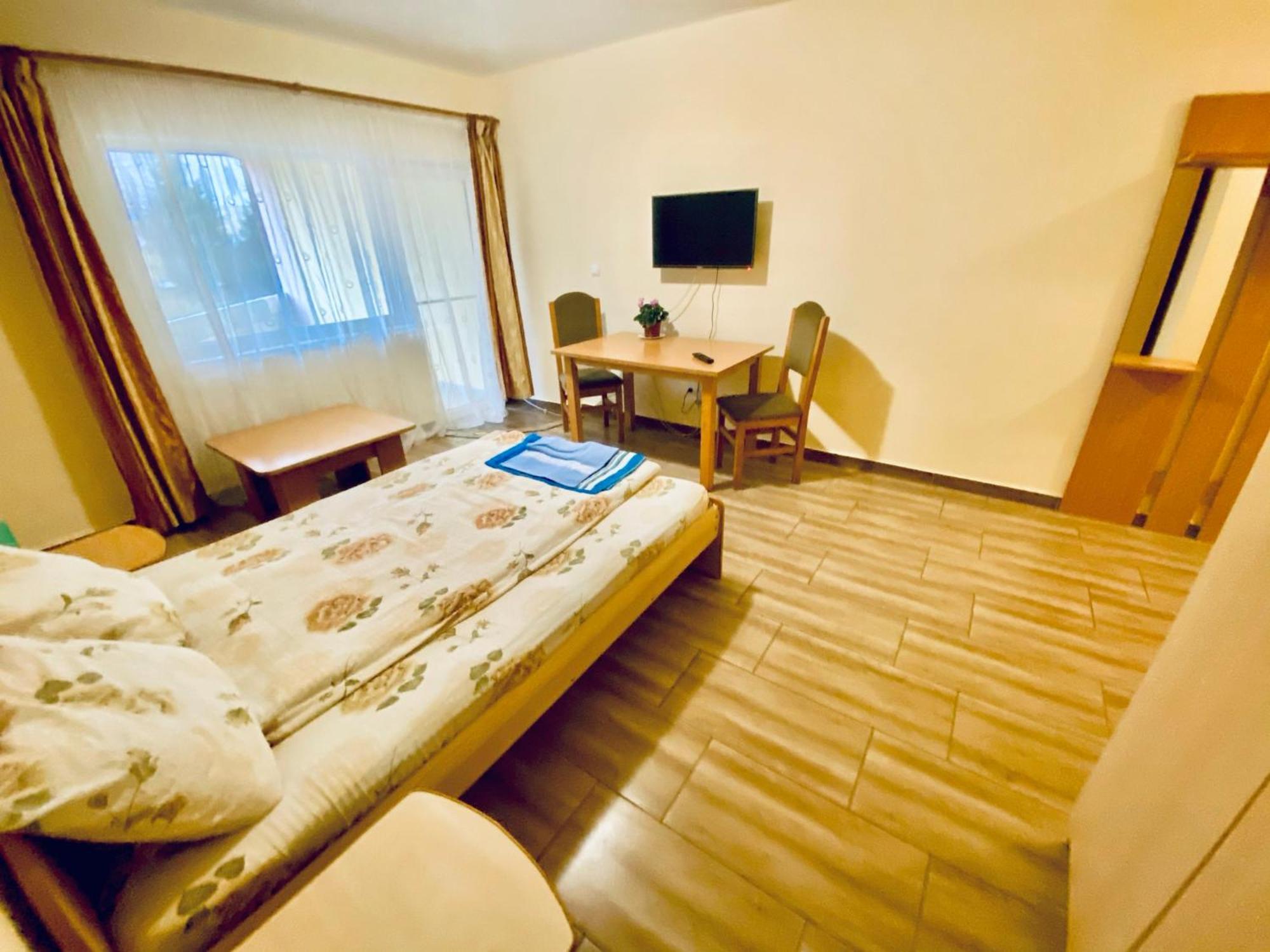Hotel La Gradina Zalău Zimmer foto